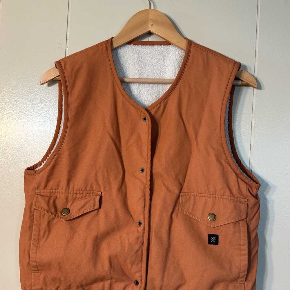ROARK Bandit Reversible Vest
Size small - Picture 11 of 12